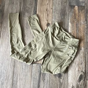 Gymshark Dry Leggings with Mesh Pockets